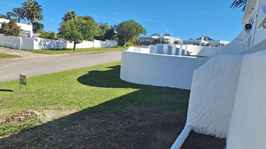 To Let 1 Bedroom Property for Rent in Lovemore Heights Estate Eastern Cape